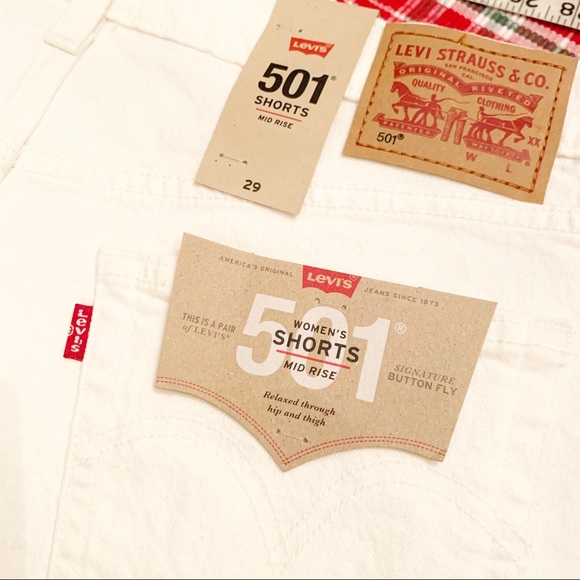 Levi's 501 White Distressed Denim Shorts 29 NWT - Picture 7 of 8